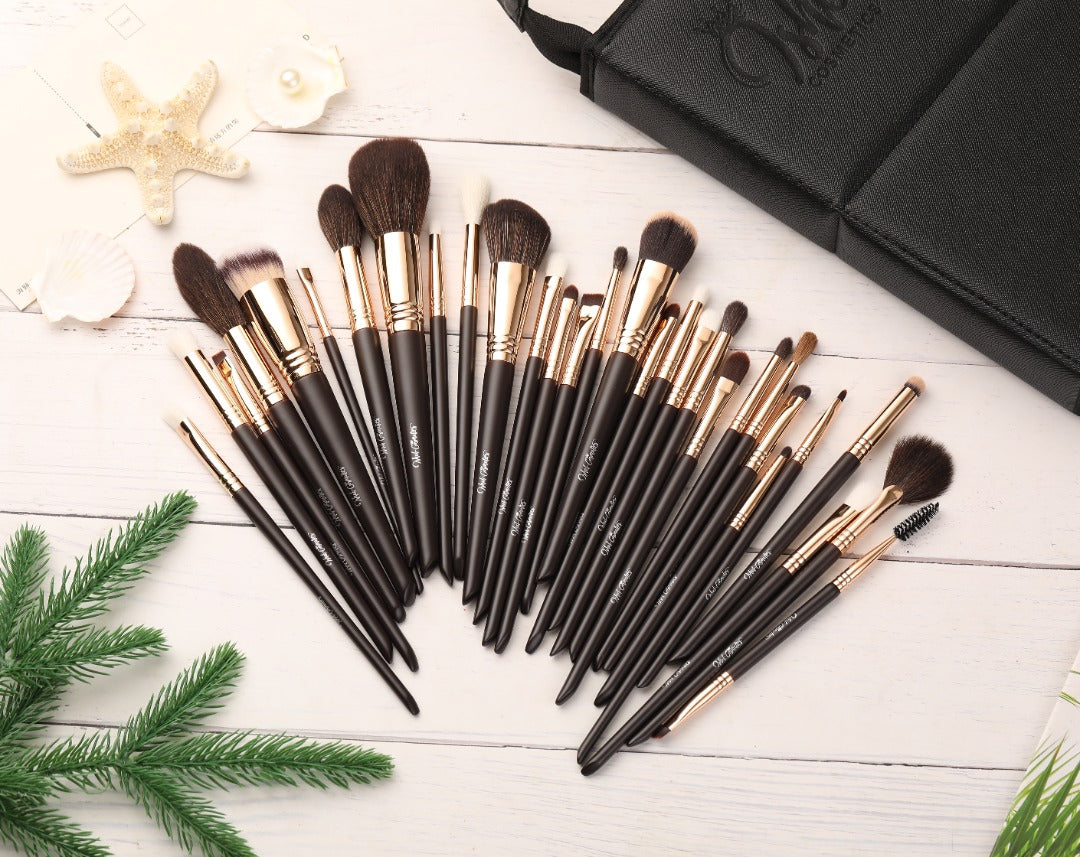 The Profesional Brushes